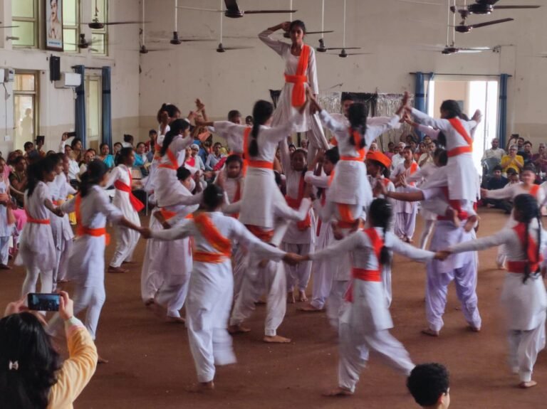 आर्यवीर वीरांगना दल समापन समारोह गुड़गांव