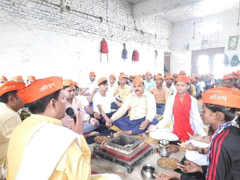 आर्य वीर दल प्रशिक्षण शिविर बलरामपुर