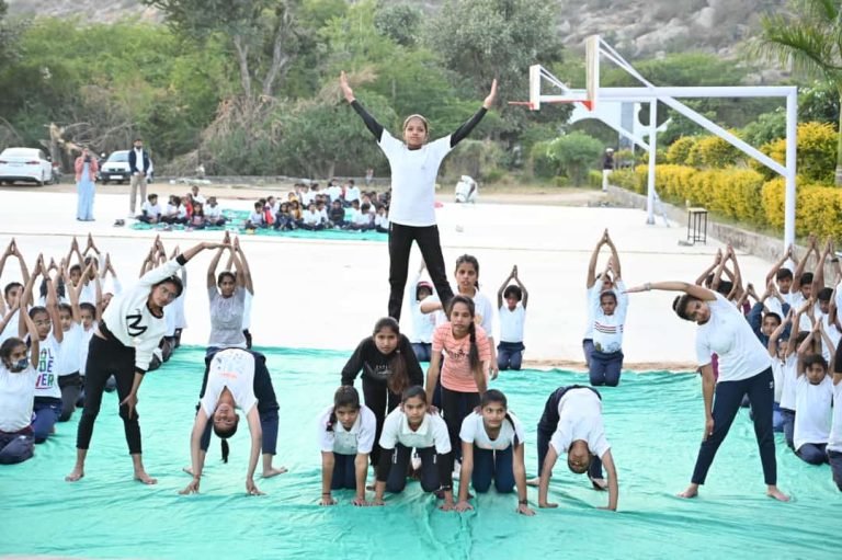 आर्य वीर दल के 8 दिवसीय शिविर का समापन समारोह संपन्न