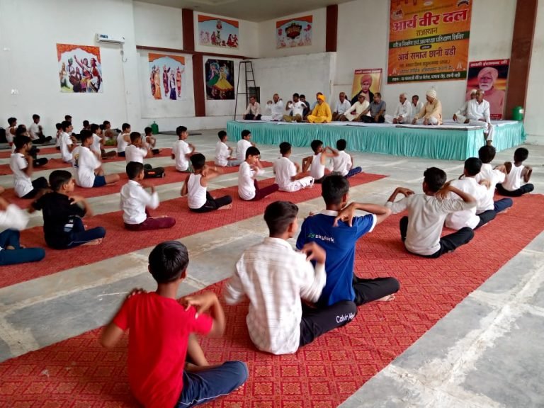 आर्य वीर दल प्रशिक्षण शिविर का उद्घाटन छानीबड़ी भादरा, राजस्थान।